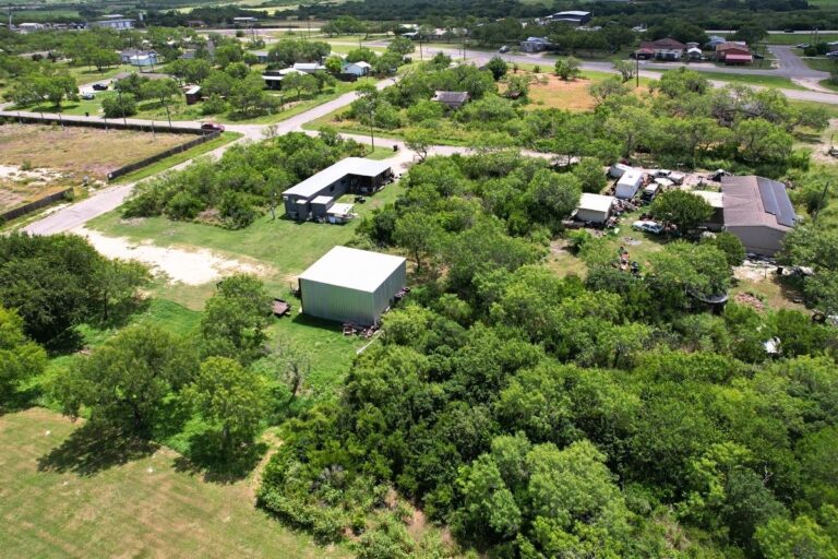 6.2 Patricia Schendel_Karnes TX (0.23AC) (772x498)